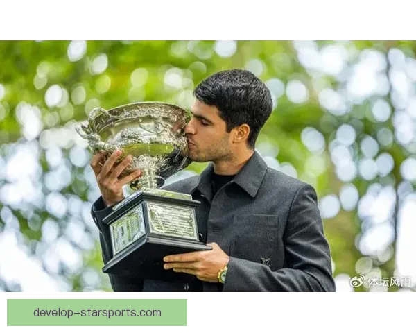 澳网巅峰对决引爆全球关注新生代强势挑战传奇王座冠军荣耀梦想