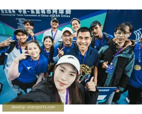 网球赛季开启 新星崭露头角 劲敌纷纷亮相争夺冠军桂冠 网球赛季开启 新星崭露头角 劲敌纷纷亮相争夺冠军桂冠