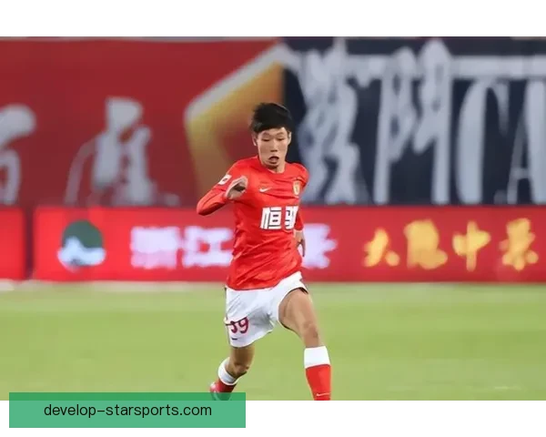 中超劲旅逆转夺冠，年轻球员崭露锋芒引关注