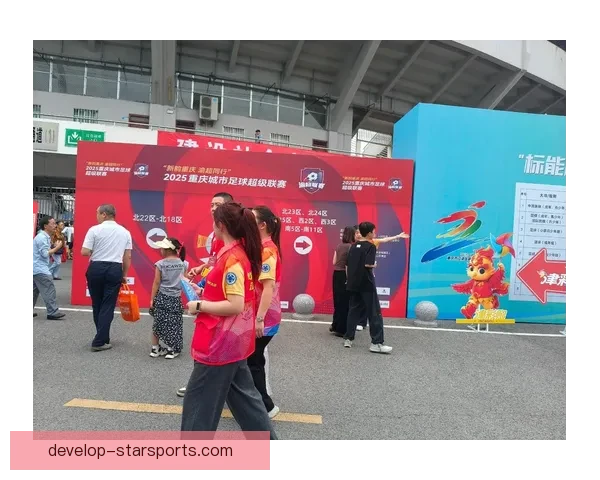 重庆业余足球联赛精彩瞬间与本地草根球队风采全记录 重庆业余足球联赛精彩瞬间与本地草根球队风采全记录